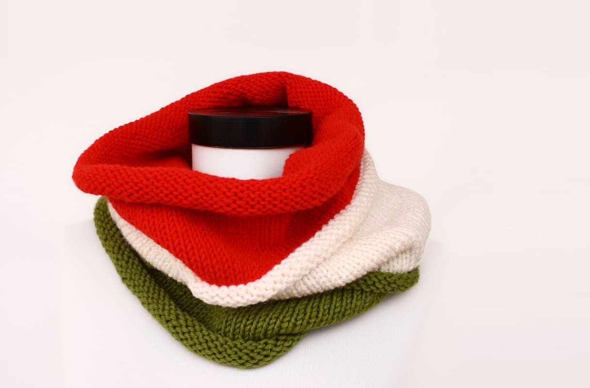 Free Knitting Pattern – Tricolor Hooded Cowl in Christmas Colors (Toddler to Adult)